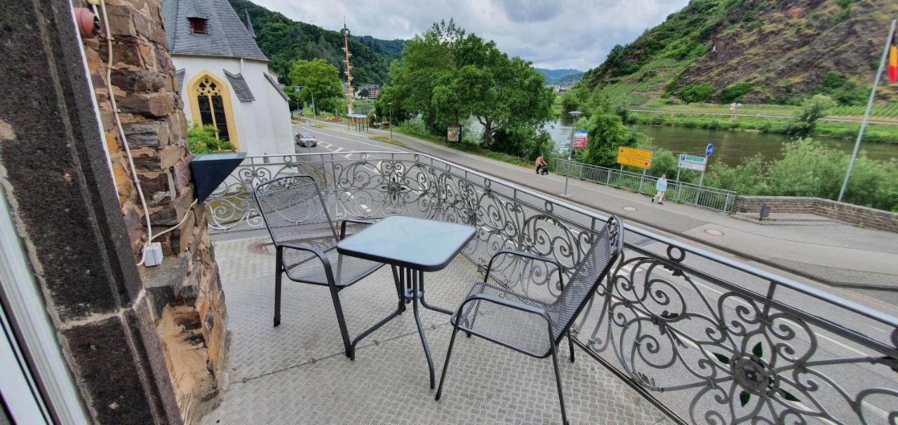 Hotel "Zur Schoenen Aussicht" Cochem Exterior photo