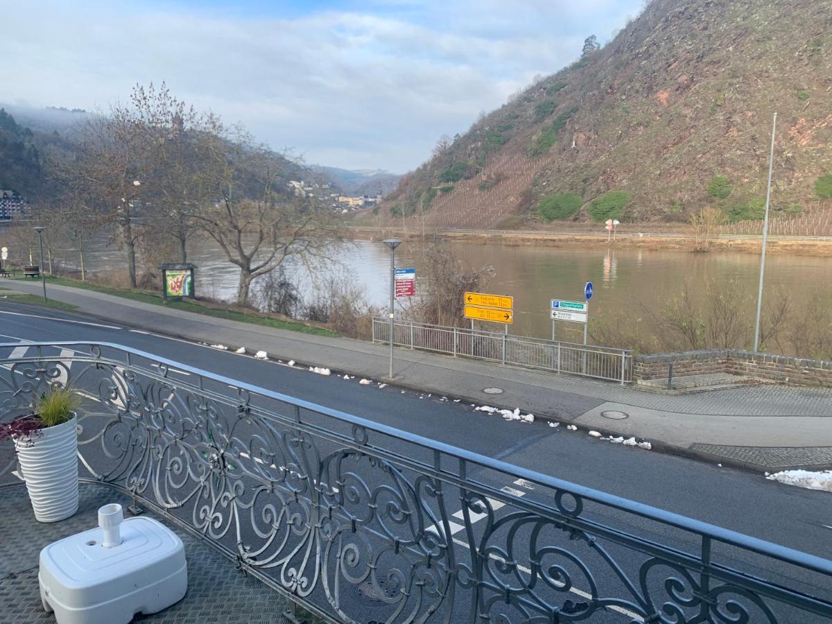 Hotel "Zur Schoenen Aussicht" Cochem Exterior photo